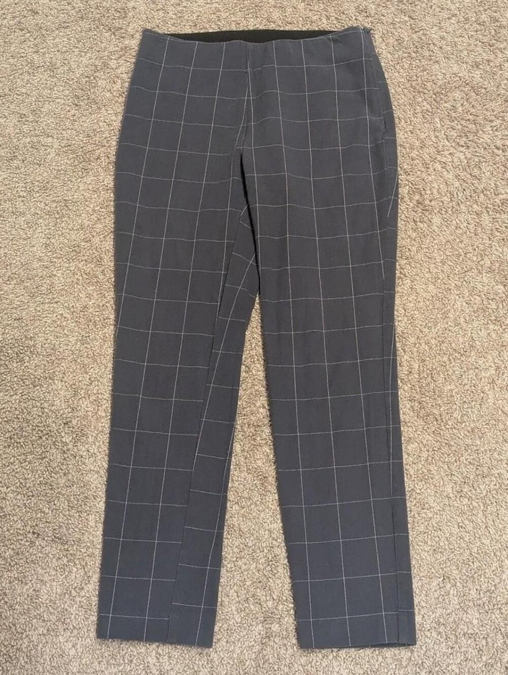 A New Day (Target) Size 4 Windowpane Plaid / Grid Pattern Grey and White Pants